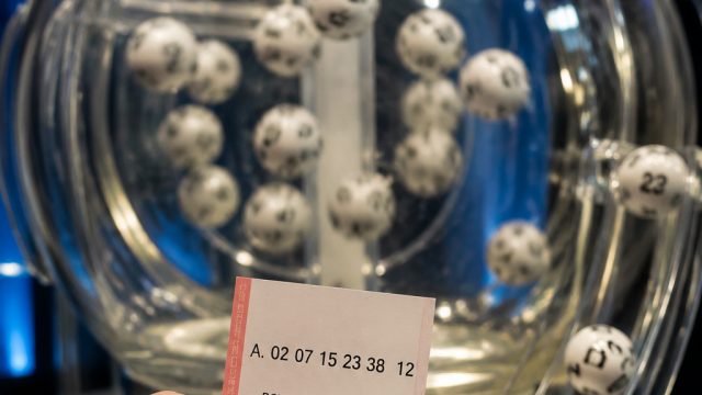 Massive Jackpot Awaits in This Week's Powerball Draw