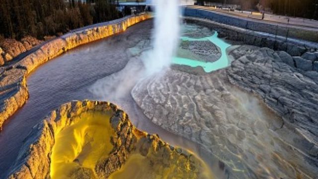 Recent Hydrothermal Activity at Yellowstone Sparks Interest Among Tourists